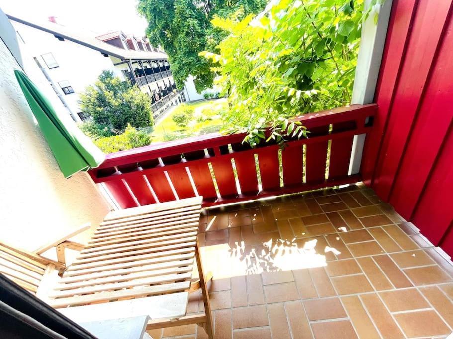 Fewo 20 - Appartement Im Rottalblick - Youngmodern Wohnen Mit Bademantelgang Zur Therme, Tv, Balkon Und Persoenlichem Gaesteempfang Von Astarte Estate Bad Griesbach  Exterior foto